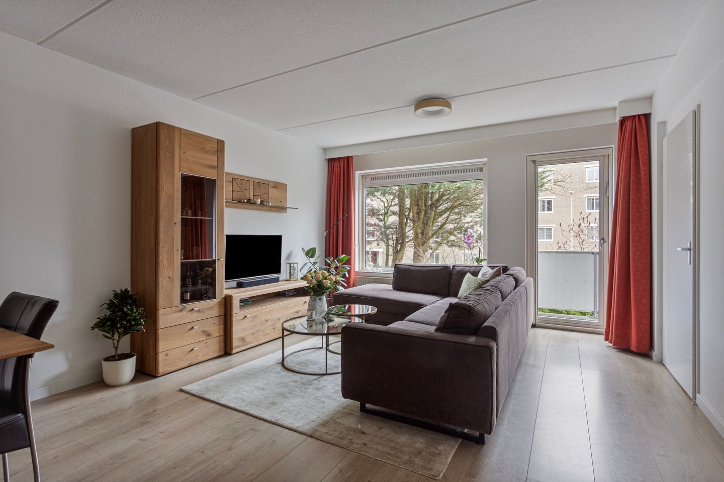 Photo 4 of Arent Janszoon Ernststraat 261