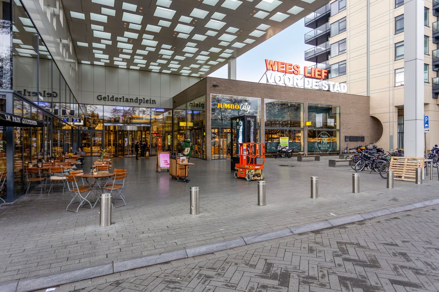 Photo 20 of Arent Janszoon Ernststraat 261