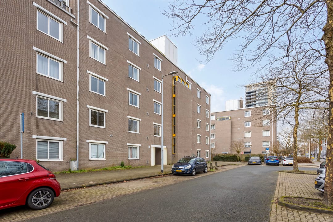 Photo 22 of Arent Janszoon Ernststraat 261