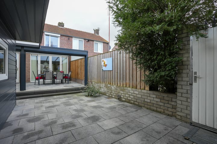 Photo 38 of Kennedystraat 31