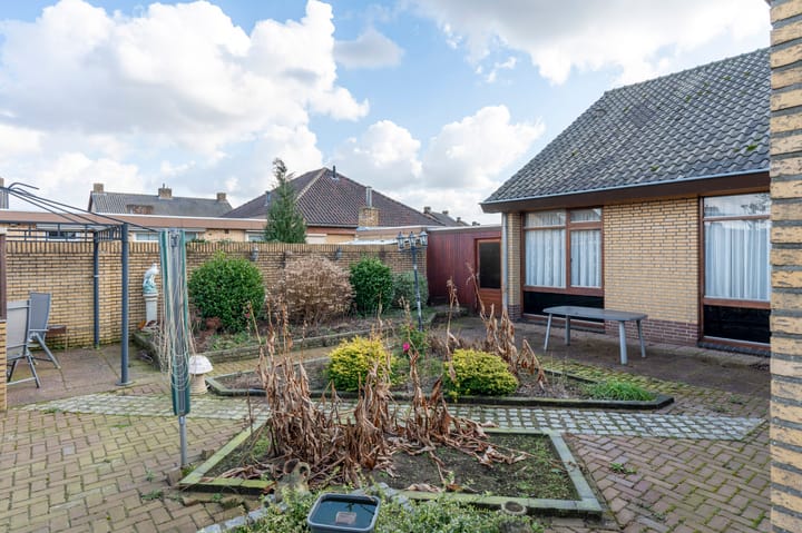 Foto 30 van Tombac 3