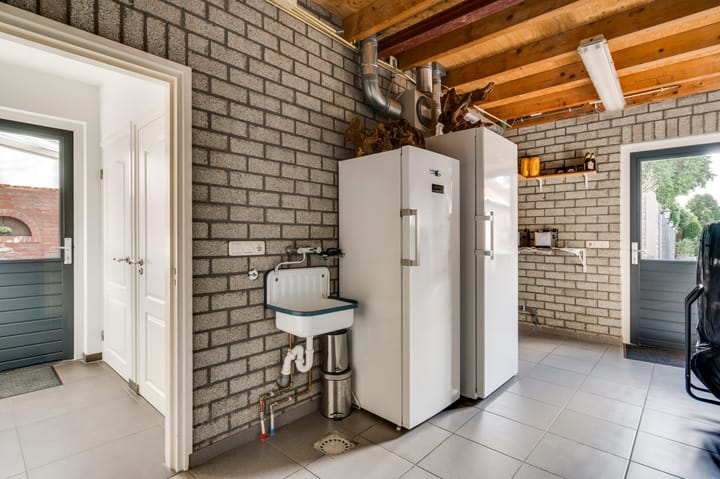 Photo 18 of Rhijdtstraat 3