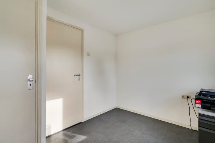 Photo 25 of Rhijdtstraat 3