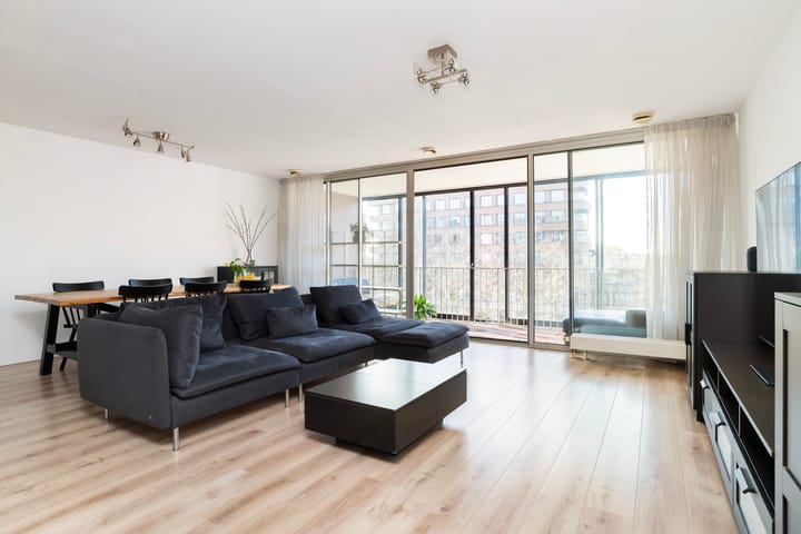 Foto 2 van Laan op Zuid 744