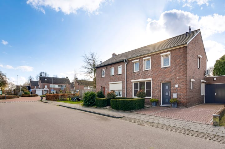 Photo 37 of Rhijdtstraat 3