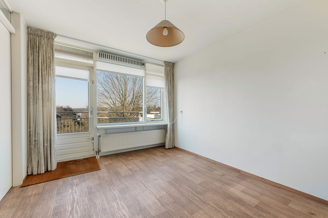 Foto 13 van Larenseweg 10-22