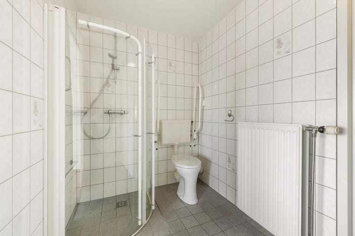 Foto 17 van Larenseweg 10-22