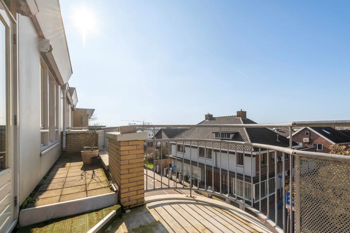 Foto 19 van Larenseweg 10-22