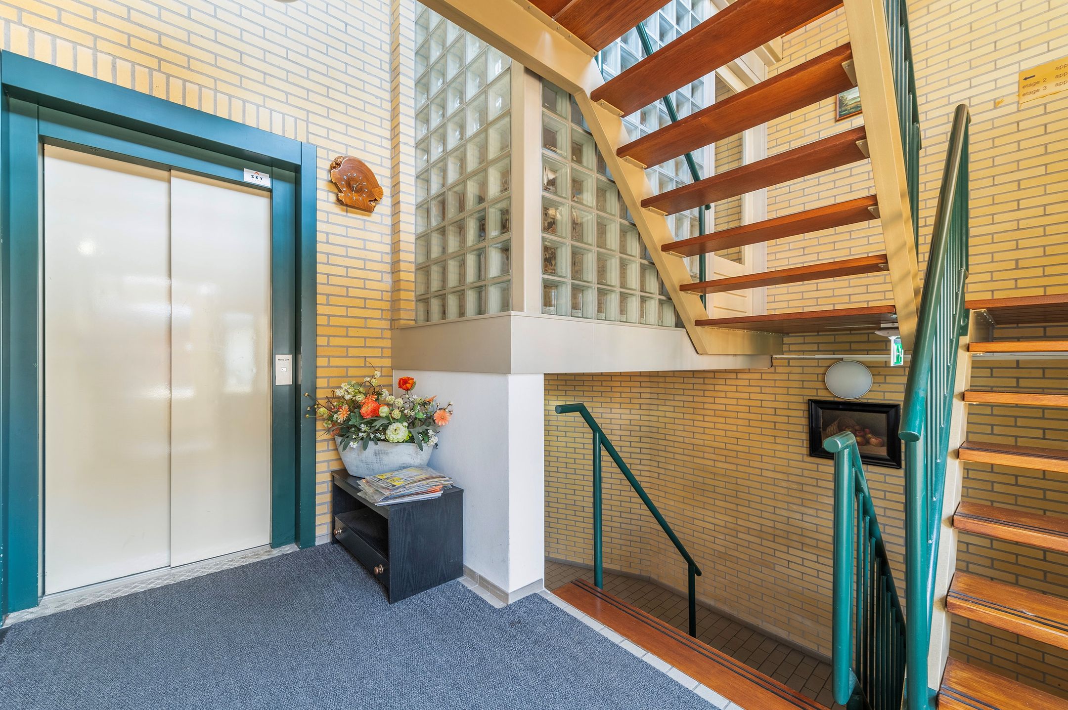 Foto 21 van Larenseweg 10-22