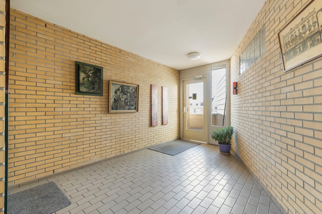 Foto 23 van Larenseweg 10-22