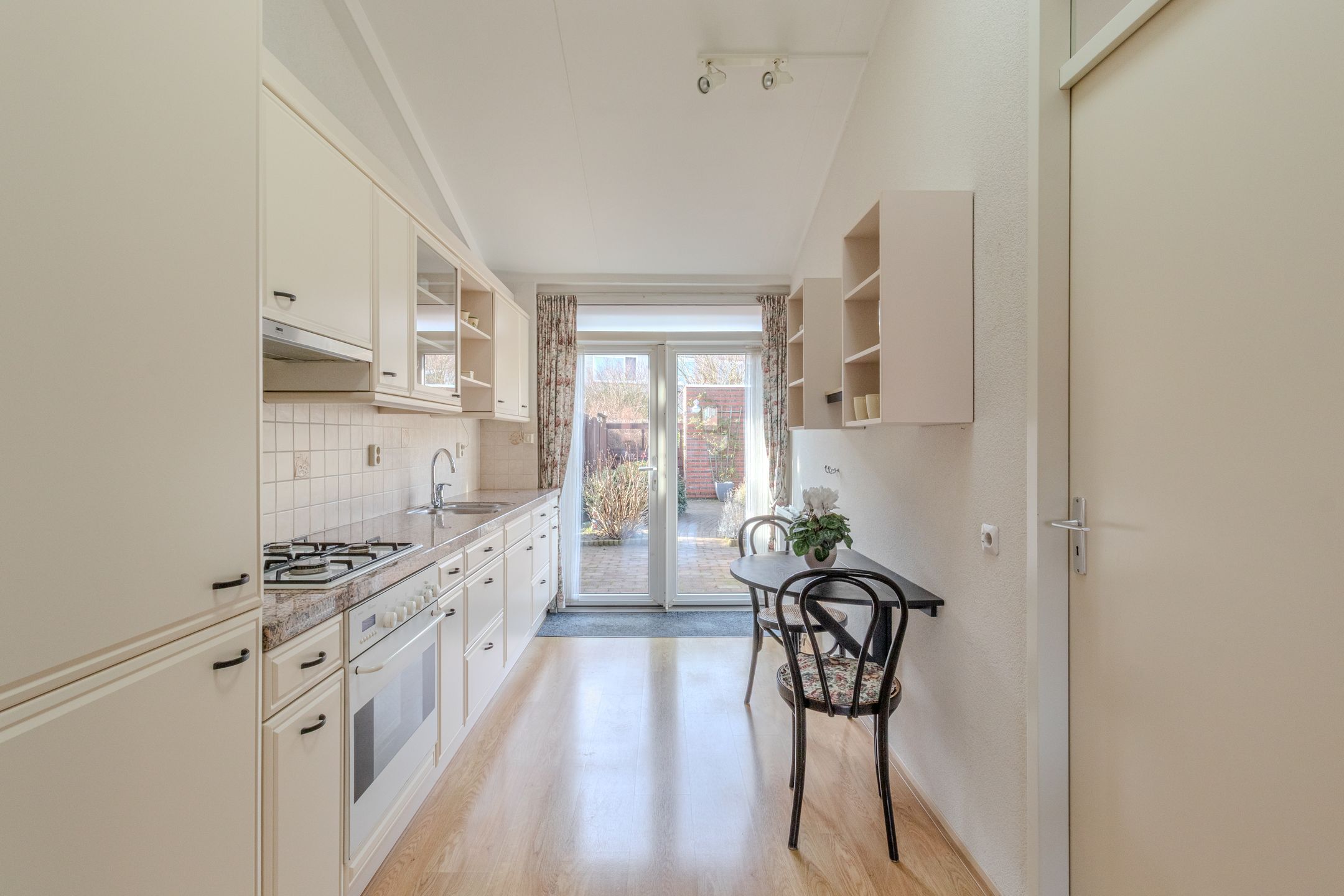 Photo 15 of Cole Porterstraat 29