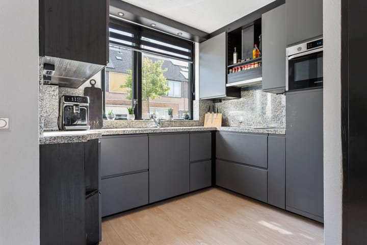 Foto 3 van Staringstraat 42