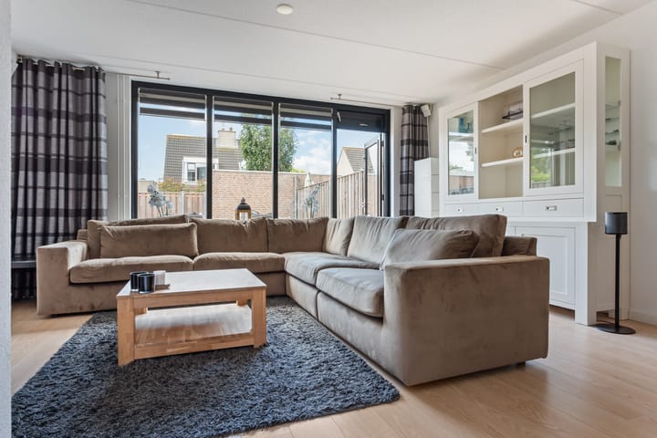 Foto 8 van Staringstraat 42