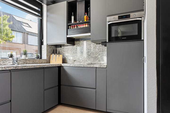 Foto 11 van Staringstraat 42