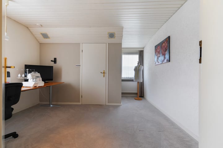 Photo 32 of Maasland 34