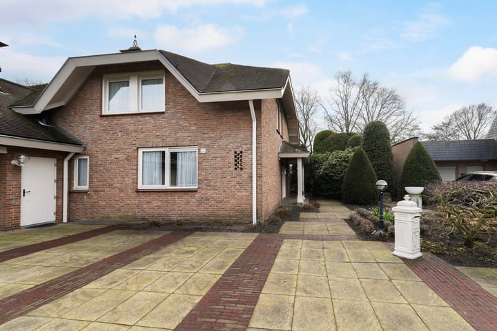 Photo 51 of Maasland 34