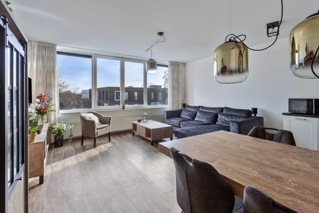 Foto 7 van Professor Regoutstraat 72-C