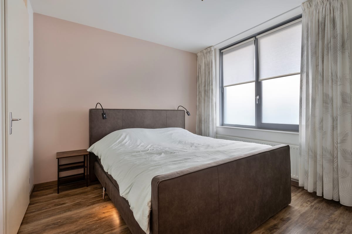 Foto 15 van Professor Regoutstraat 72-C