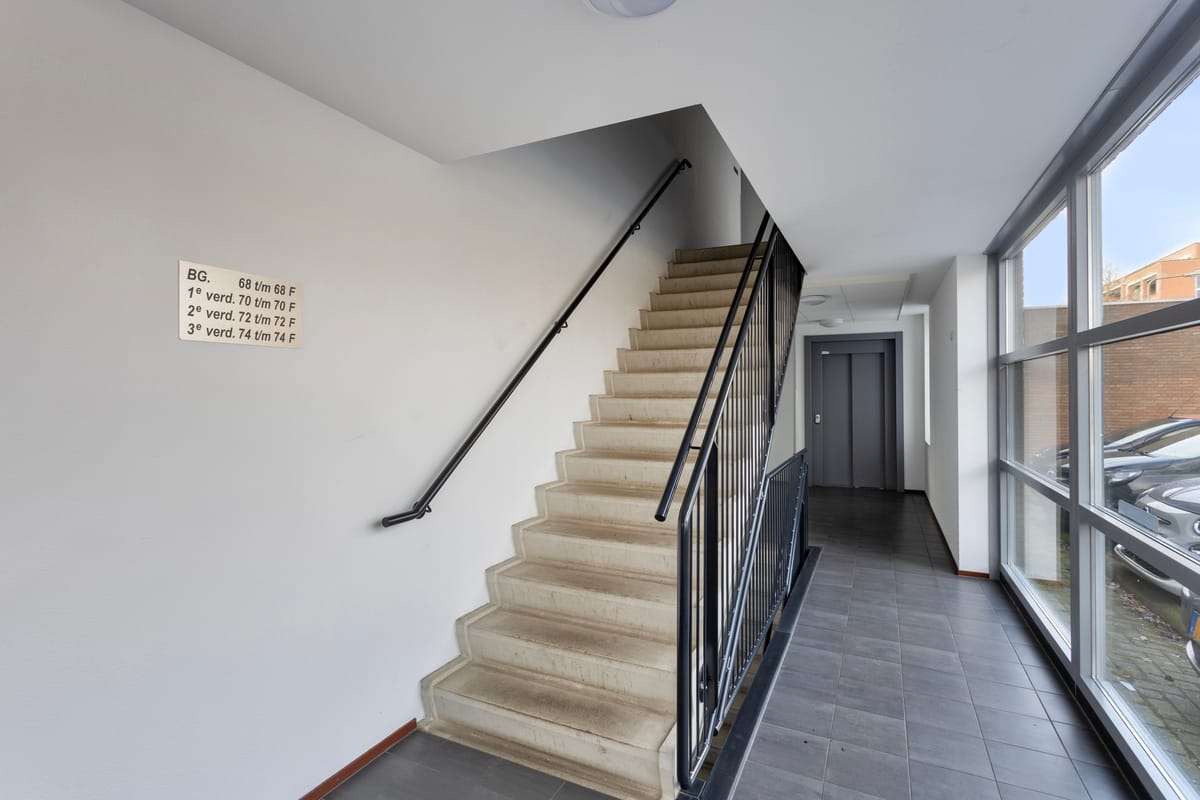 Foto 24 van Professor Regoutstraat 72-C