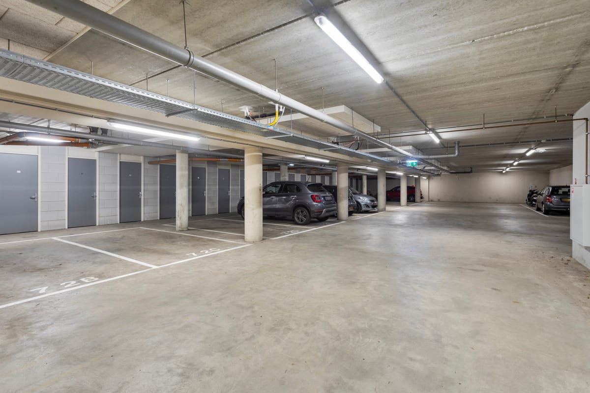 Foto 27 van Professor Regoutstraat 72-C