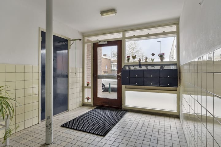 Foto 6 van Tholenstraat 48