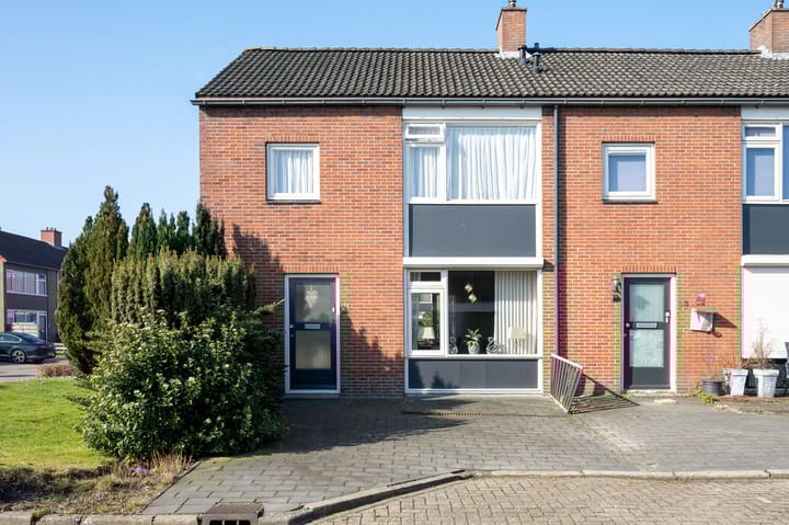 Foto 31 van Saturnusbaan 21