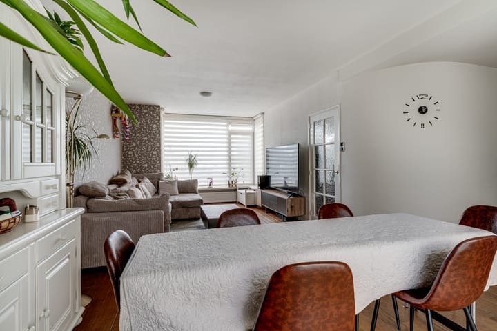 Foto 7 van Staringstraat 23