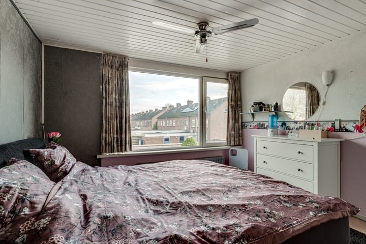 Foto 16 van Staringstraat 23