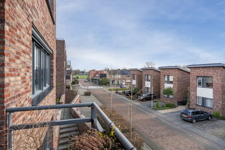 Foto 28 van President Kennedystraat 36