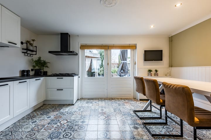 Photo 20 of Burgemeester van Loonstraat 18