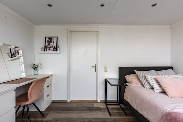 Photo 44 of Burgemeester van Loonstraat 18