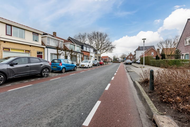 Photo 68 of Burgemeester van Loonstraat 18
