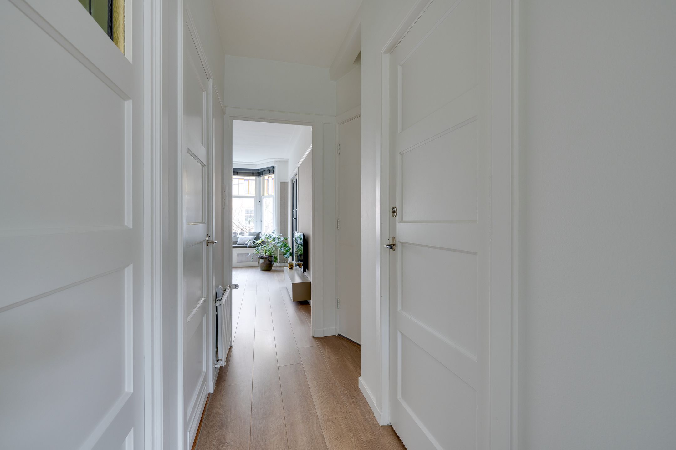 Photo 6 of Kinderdijkstraat 83-1