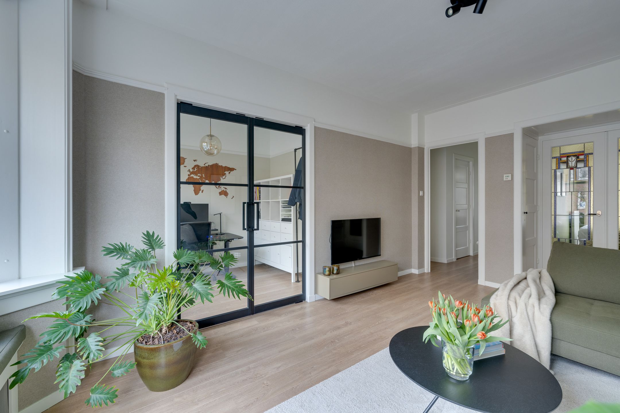 Photo 9 of Kinderdijkstraat 83-1