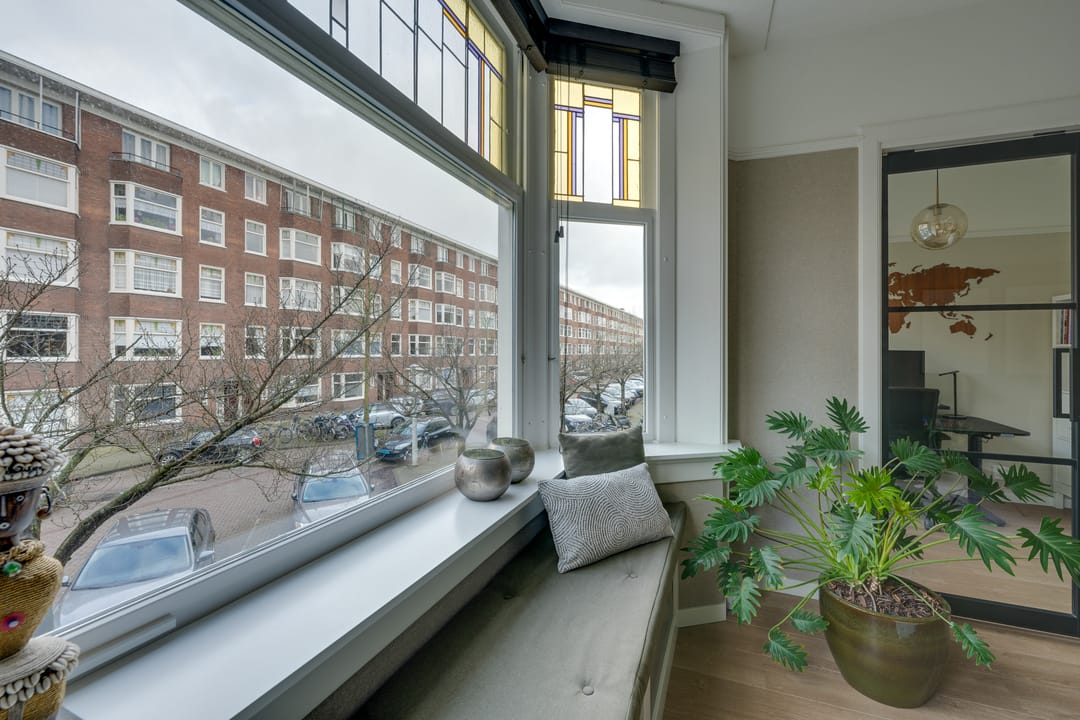 Photo 11 of Kinderdijkstraat 83-1