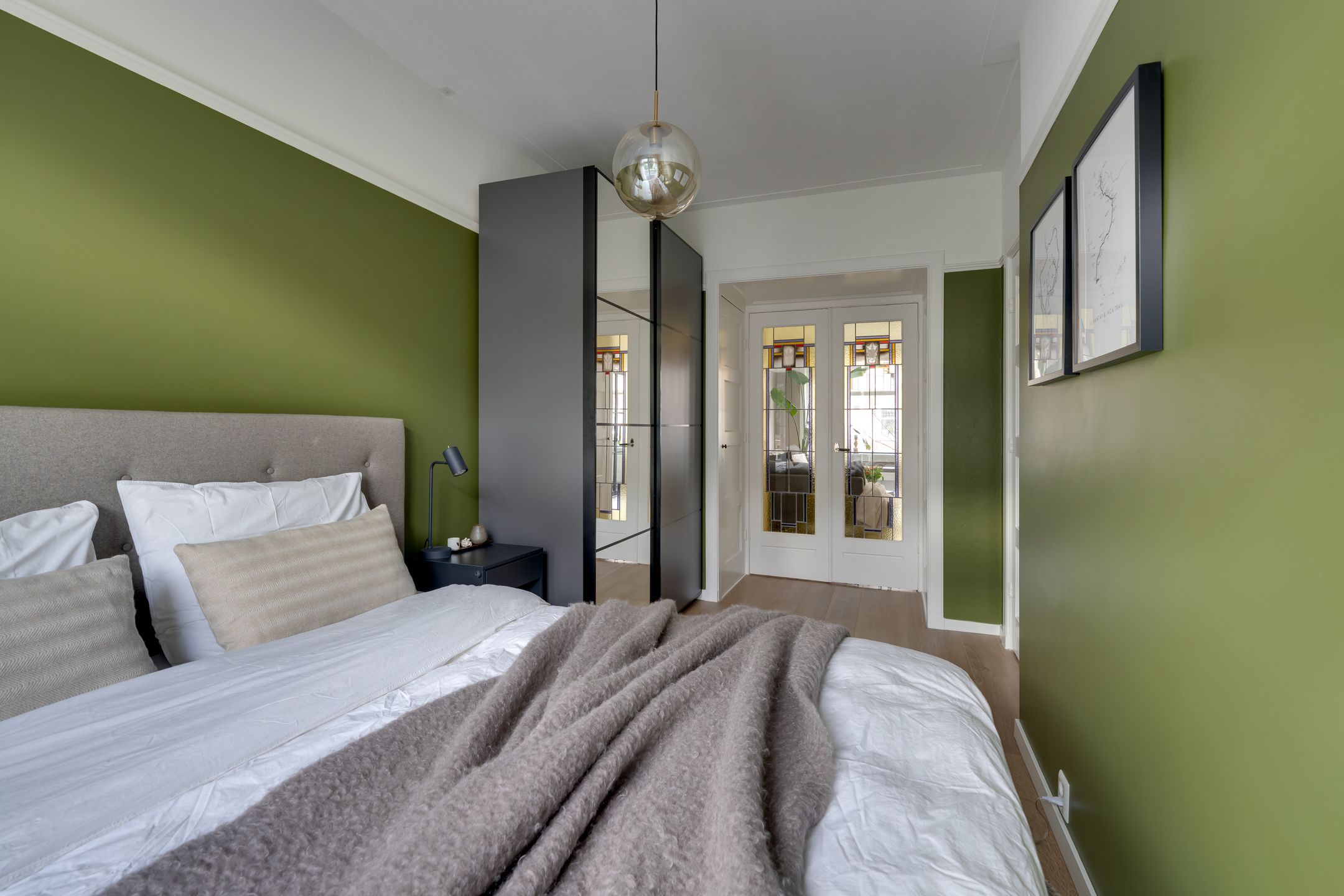 Photo 30 of Kinderdijkstraat 83-1