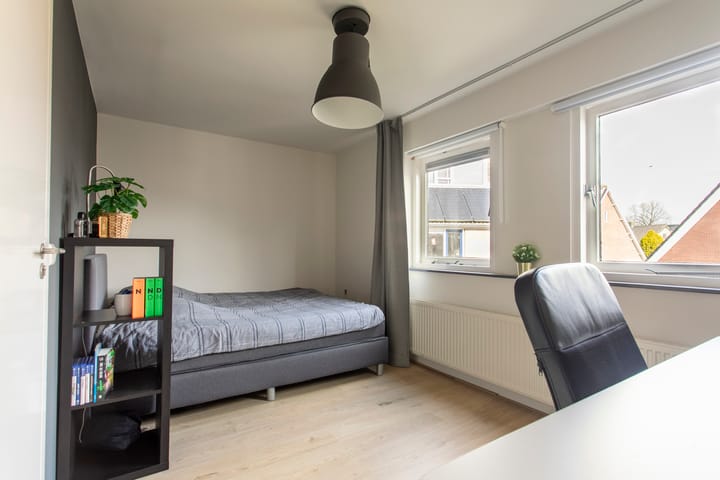 Foto 15 van Pompstraat 1