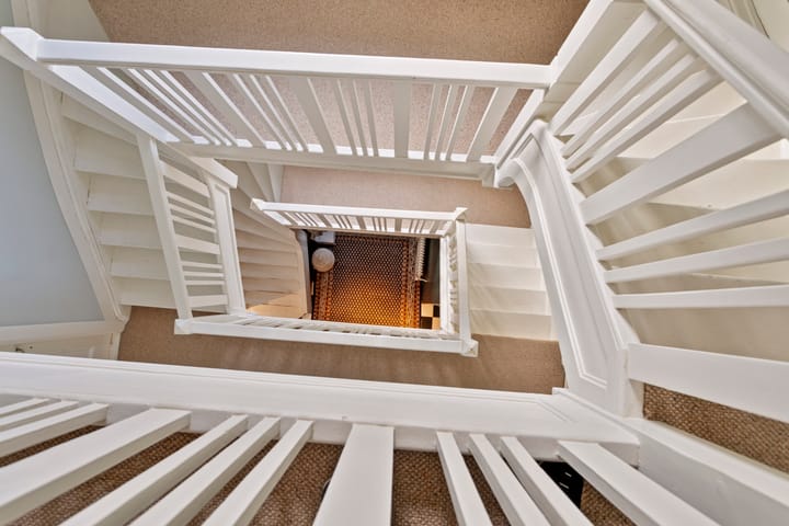 Photo 2 of Kortenaerstraat 10