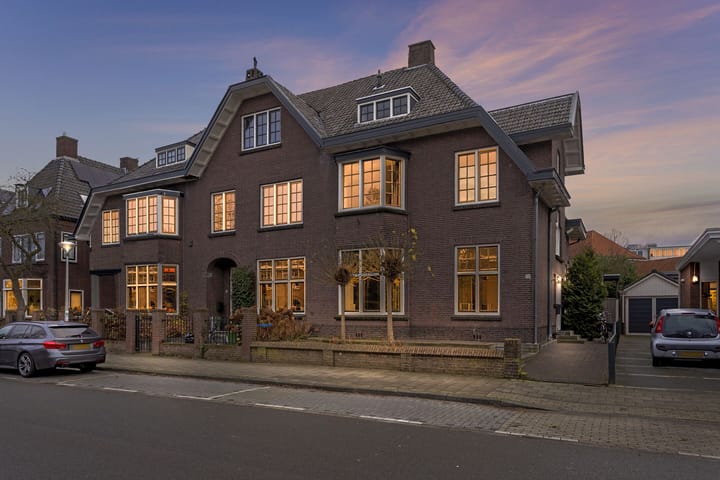 Photo 5 of Kortenaerstraat 10