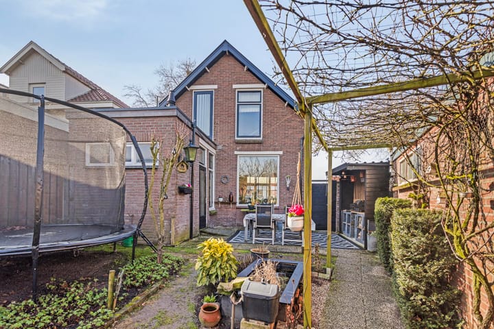 Foto 38 van Bornsestraat 148