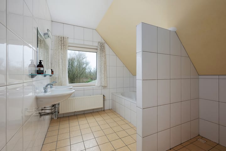 Photo 37 of Veerweg 8