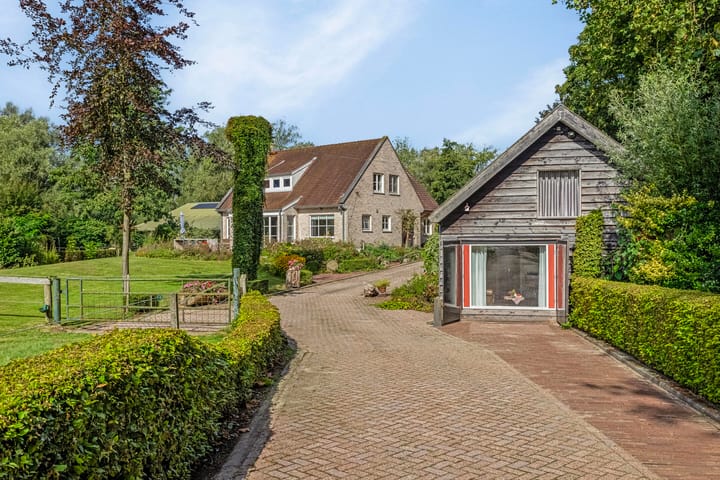 Photo 41 of Veerweg 8