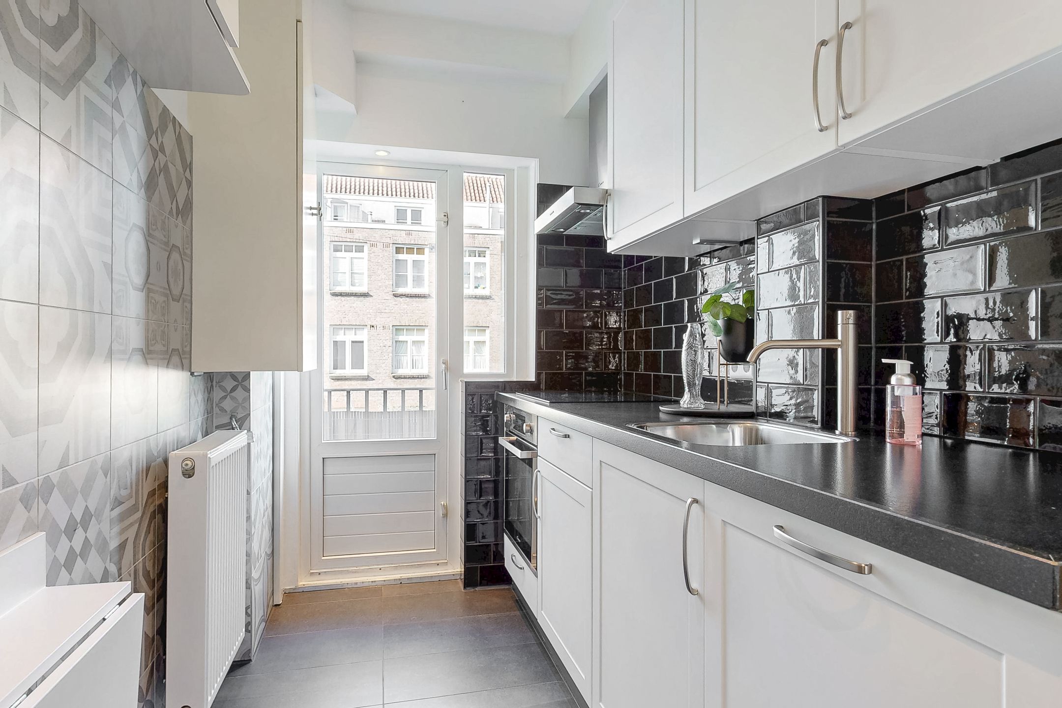 Foto 15 van Maasstraat 42-1