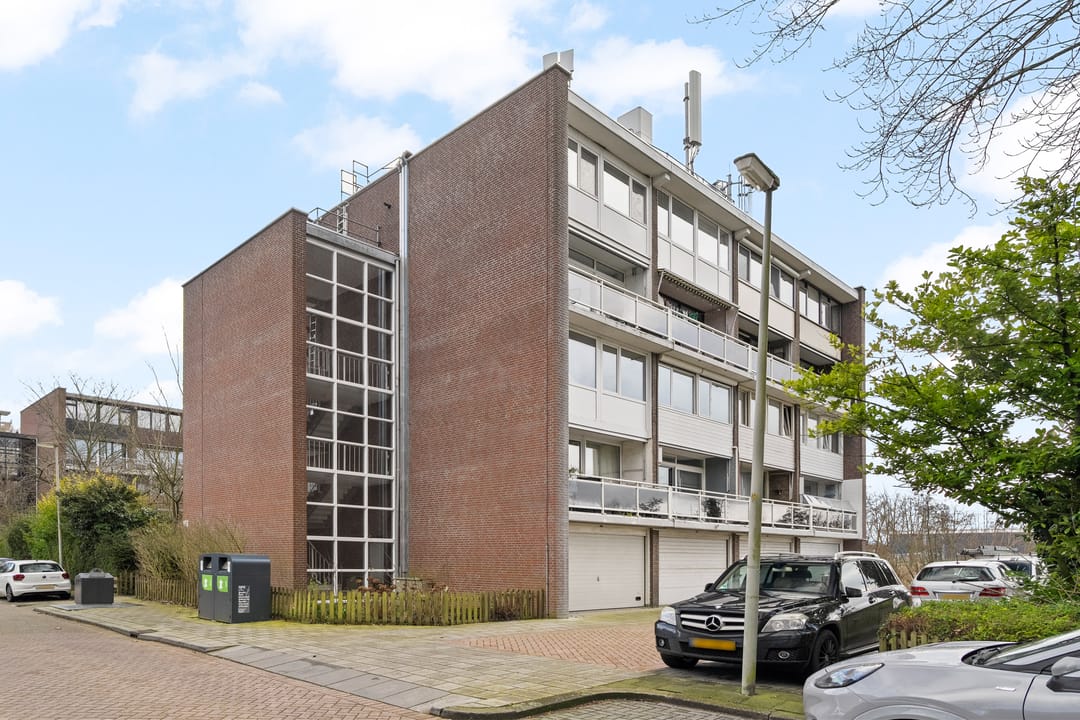 Photo 23 of Coornhertstraat 205-D