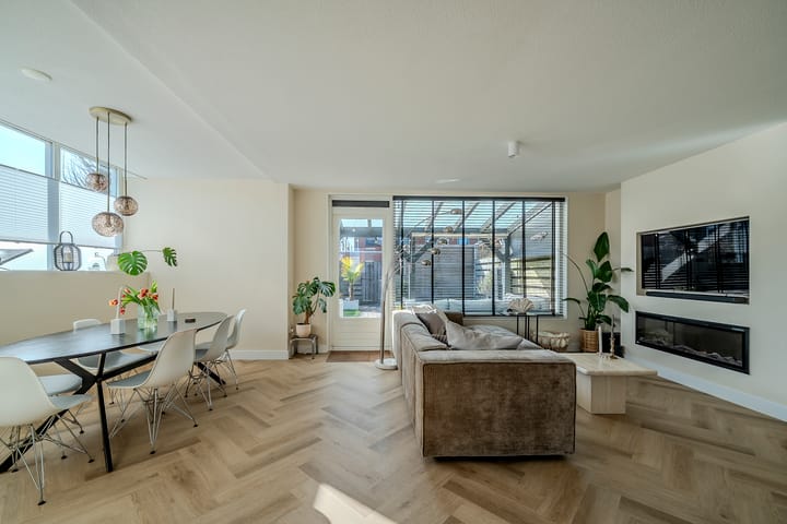 Photo 2 of Fien de la Martuin 1