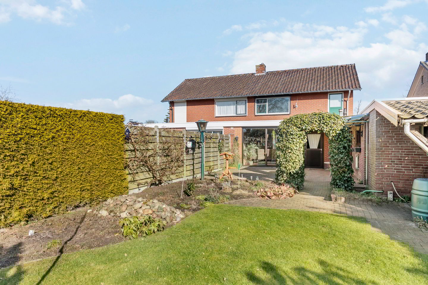 Foto 19 van Landweerstraat 4