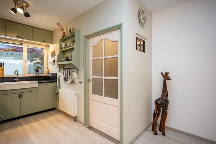 Foto 15 van van de Veldeweg 29