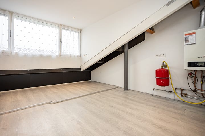 Foto 32 van van de Veldeweg 29