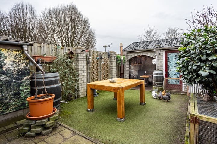 Foto 34 van van de Veldeweg 29