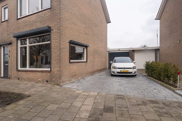 Foto 30 van Nijverheidstraat 4